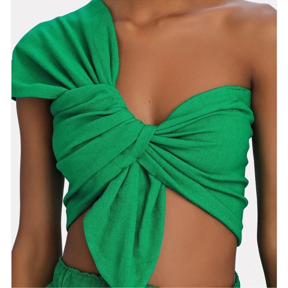 Just BEE Queen Women's Green Sol One-shoulder Knotted Top